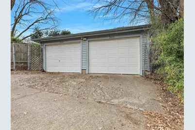 7022 Kingsbury Drive, Dallas, TX 75231 - Photo 23