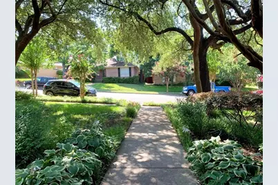 7022 Kingsbury Drive, Dallas, TX 75231 - Photo 3