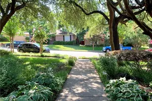 7022 Kingsbury Dr, Dallas, TX 75231 - Photo 3