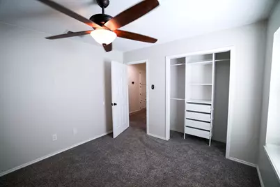 4905 Thorncliffe Drive, Arlington, TX 76016 - Photo 11