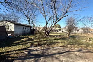 3707 Pacesetter Dr, Dallas, TX 75241 - Photo 15