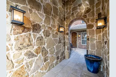 2805 Walnut Creek Lane, The Colony, TX 75056 - Photo 3