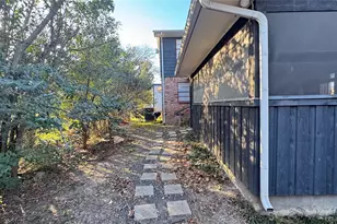 114 Wes Jespersen Way, Duncanville, TX 75116 - Photo 15