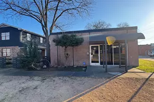 112 Wes Jespersen Way, Duncanville, TX 75116 - Photo 1