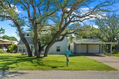 2408 Cedar Crest Drive, Granbury, TX 76048 - Photo 3