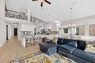 312 Chandan Way, Irving, TX 75063 - Photo 11