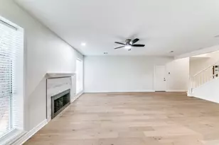 2908 Shadywood Ln, Plano, TX 75023 - Photo 7