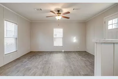 104 Red Oak Street, Alvarado, TX 76009 - Photo 11