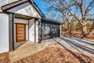 420 Kelly Ln, Seven Points, TX 75143 - Photo 3
