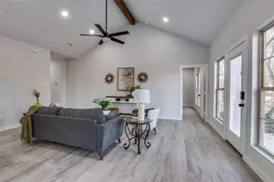 420 Kelly Ln, Seven Points, TX 75143 - Photo 5
