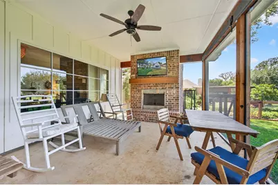 402 Kiowa Drive W, Gainesville, TX 76240 - Photo 33