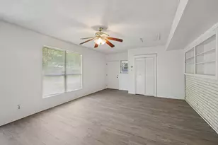 4720 South Dr W, Fort Worth, TX 76132 - Photo 7