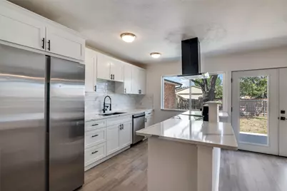 9017 Linda Vista Drive, Rowlett, TX 75088 - Photo 3