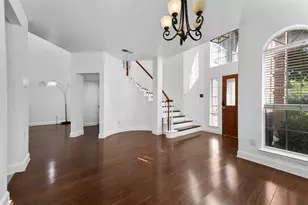 434 Moonlight Way, Irving, TX 75063 - Photo 3