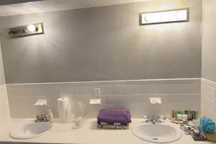 408 E Mulberry St, Leonard, TX 75452 - Photo 15