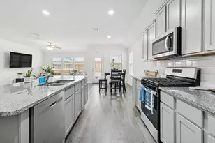 9721 Tinsley St, Aubrey, TX 76227 - Photo 15