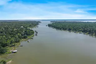 1319 W Main St, Gun Barrel City, TX 75156 - Photo 9