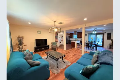 7013 Meadowbrook Drive, Fort Worth, TX 76112 - Photo 5