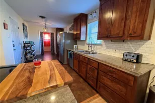 7013 Meadowbrook Dr, Fort Worth, TX 76112 - Photo 15