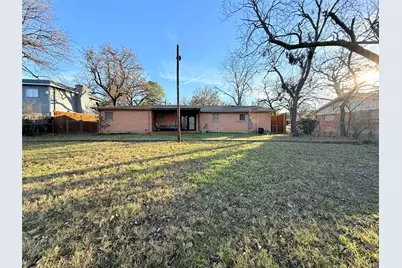 7013 Meadowbrook Drive, Fort Worth, TX 76112 - Photo 35