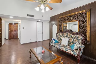 326 E Ferndale Lane, Grand Prairie, TX 75052 - Photo 5