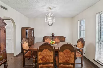 326 E Ferndale Lane, Grand Prairie, TX 75052 - Photo 7