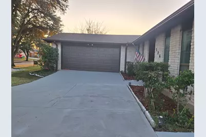 326 E Ferndale Lane, Grand Prairie, TX 75052 - Photo 35