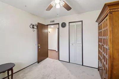 326 E Ferndale Lane, Grand Prairie, TX 75052 - Photo 19