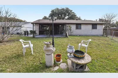 326 E Ferndale Lane, Grand Prairie, TX 75052 - Photo 23