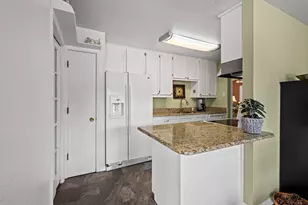 513 W Mc Lain Dr, Sherman, TX 75092 - Photo 7