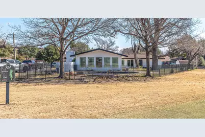 3640 Brookhaven Club Drive, Farmers Branch, TX 75234 - Photo 3