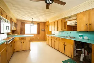 1608 N Houston School Rd, Lancaster, TX 75134 - Photo 5