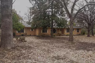 1608 N Houston School Rd, Lancaster, TX 75134 - Photo 19