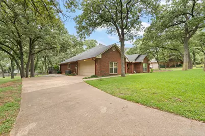 117 William Wallace Drive, Burleson, TX 76028 - Photo 33