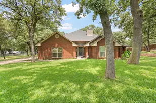 117 William Wallace Dr, Burleson, TX 76028 - Photo 31