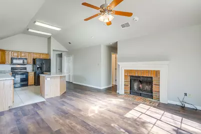 701 Cross Ridge Circle N, Fort Worth, TX 76120 - Photo 17