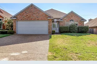 701 Cross Ridge Circle N, Fort Worth, TX 76120 - Photo 1