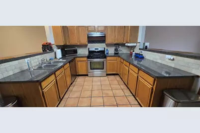 1722 Creekpoint Drive, Lewisville, TX 75067 - Photo 13