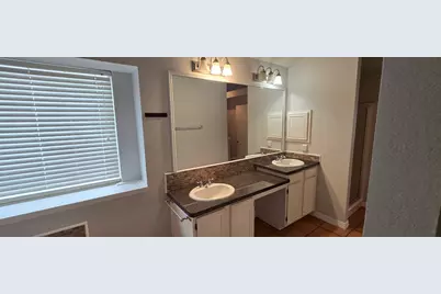 1722 Creekpoint Drive, Lewisville, TX 75067 - Photo 19