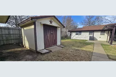 3401 Glenmont Drive, Fort Worth, TX 76133 - Photo 13