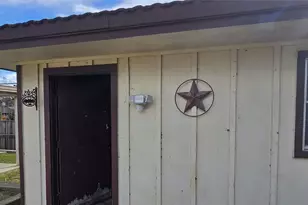 3401 Glenmont Dr, Fort Worth, TX 76133 - Photo 9