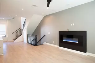 2000 Park Ave, Dallas, TX 75215 - Photo 11