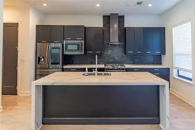 2000 Park Avenue #110, Dallas, TX 75215 - Photo 7