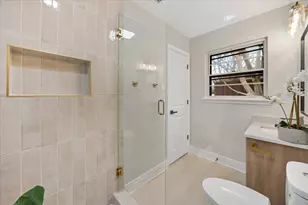 10524 Coleridge St, Dallas, TX 75218 - Photo 7