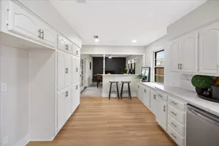 10524 Coleridge St, Dallas, TX 75218 - Photo 23