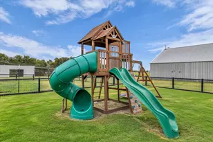 2152 Sommerfeld Dr, Waco, TX 76705 - Photo 21