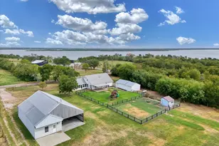 2152 Sommerfeld Dr, Waco, TX 76705 - Photo 3