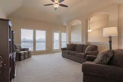 8008 Comstock Drive, Arlington, TX 76001 - Photo 17