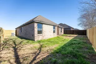 1032 Springview Ln, Mabank, TX 75147 - Photo 33