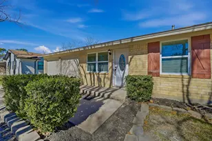 1016 Calcutta St, Hurst, TX 76053 - Photo 3